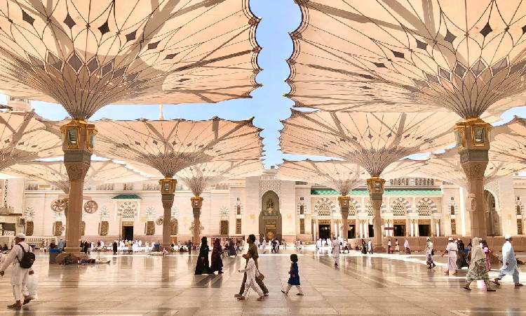 Umroh off peak season, Sumber: teropongmedia.id