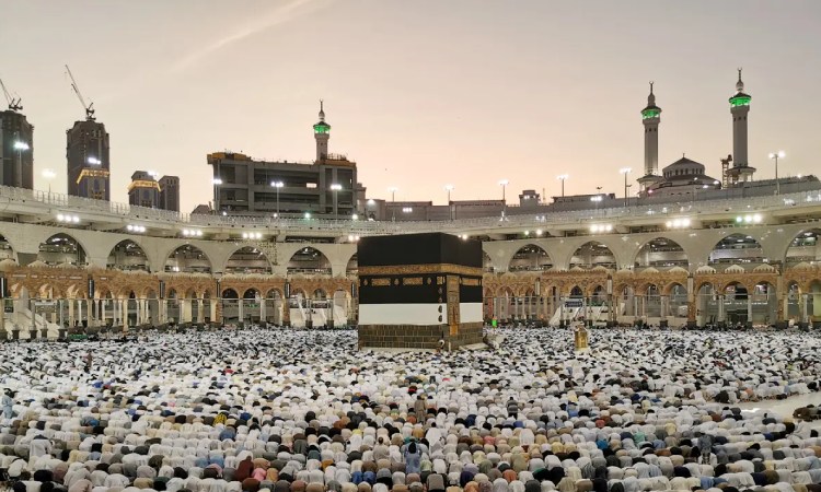 Biaya naik haji, Sumber: alarabiya.net