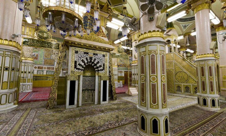 Raudhah Masjid Nabawi, Sumber: madaninews.id
