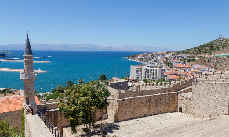 Kota izmir, Sumber: expedia.com