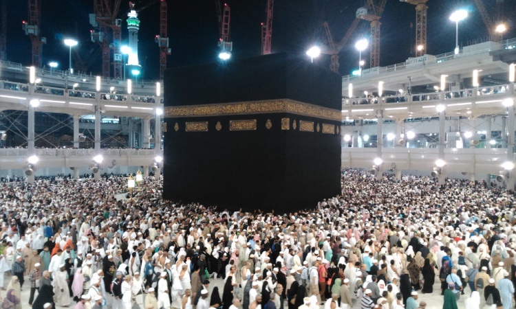 Thawaf, Sumber: ukhasah.id