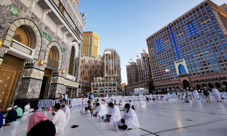 Fitur paket umroh, Sumber: umrahbandung.id